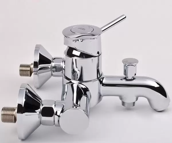 Смеситель для ванны BauClassic с переключателем 32865000