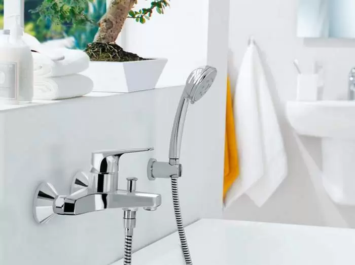 Смеситель для ванны BauFlow 23756000 GROHE