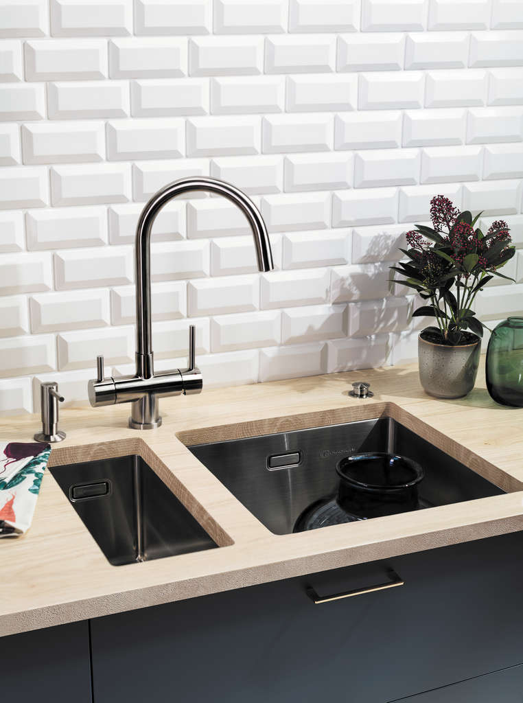 Смеситель графит (питьевой) Akita-GB 4994354 Omoikiri