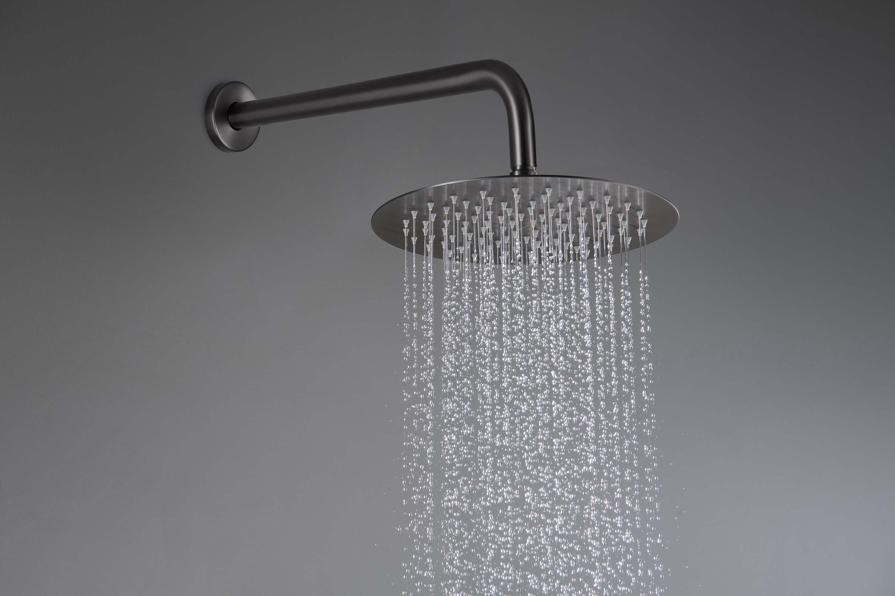 Душевая система Бетта AQ1172BGM оружейная сталь Aquatek