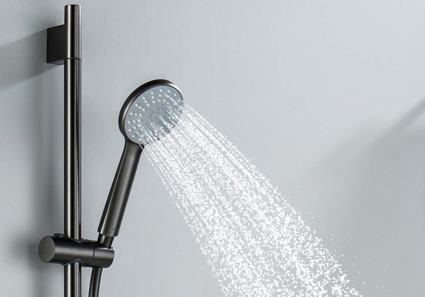 Душевой гарнитур Бетта AQ2017BGM оружейная сталь Aquatek