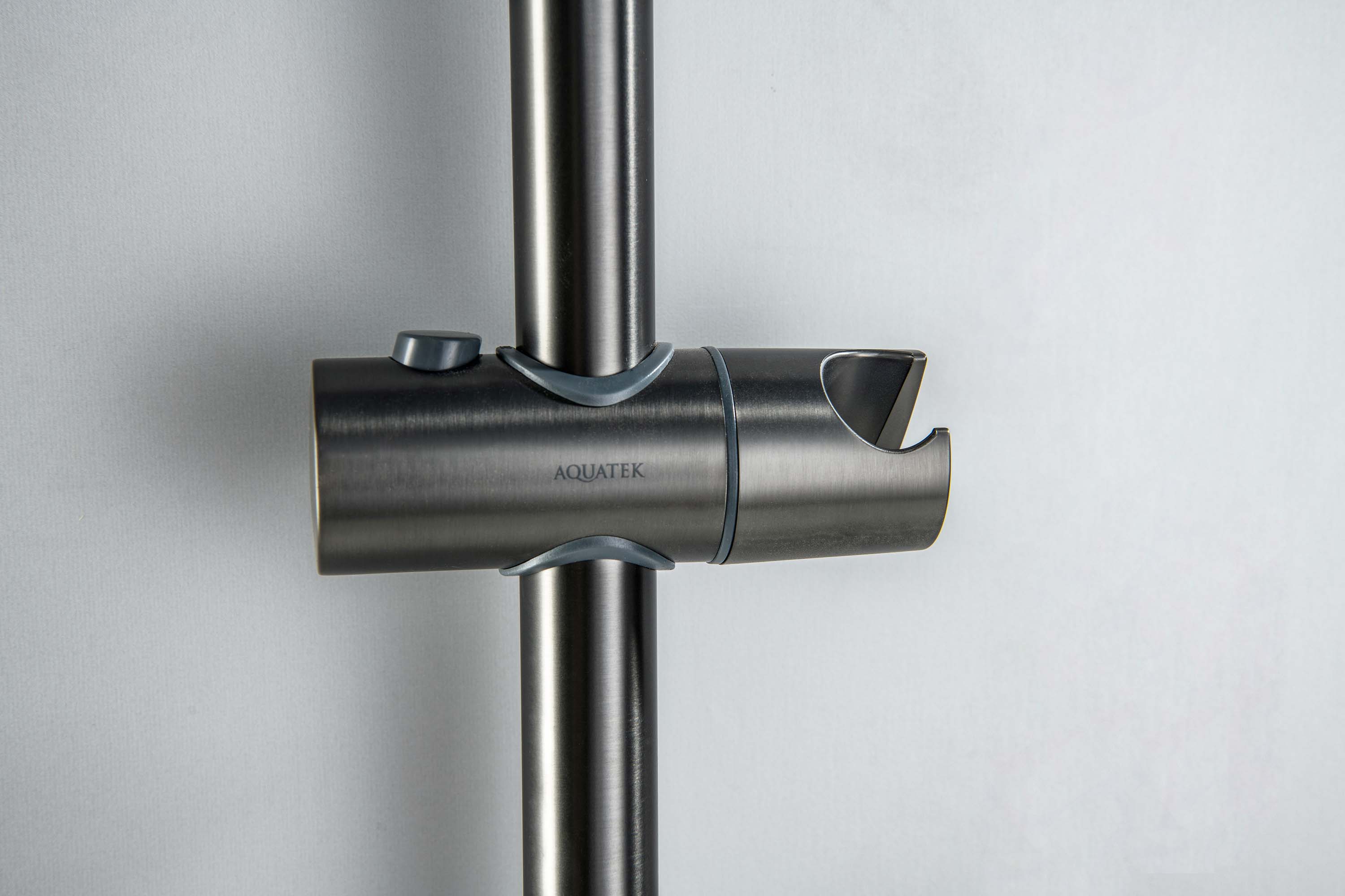 Душевой гарнитур Бетта AQ2017BGM оружейная сталь Aquatek